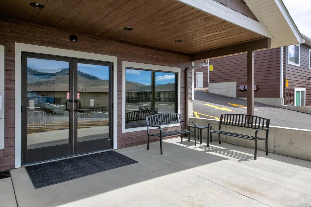 Roosevelt Hotel - Yellowstone Gardiner Exterior foto